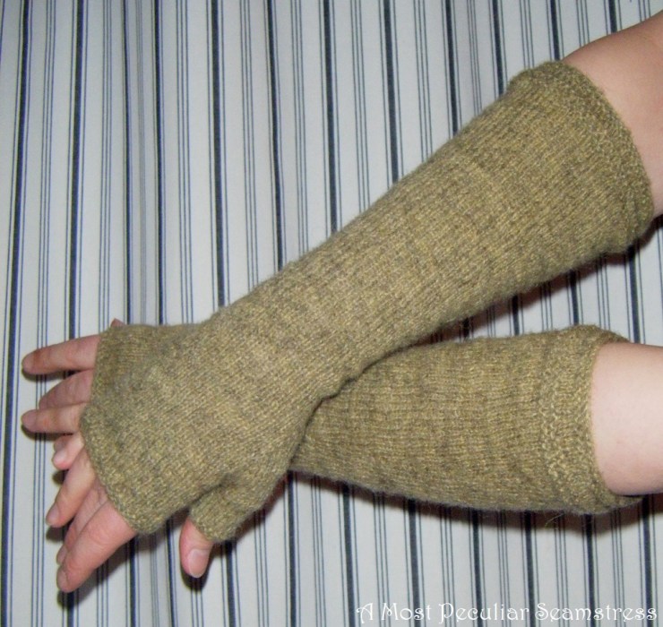 HalvvantarMotRandigBakgrund AMPS